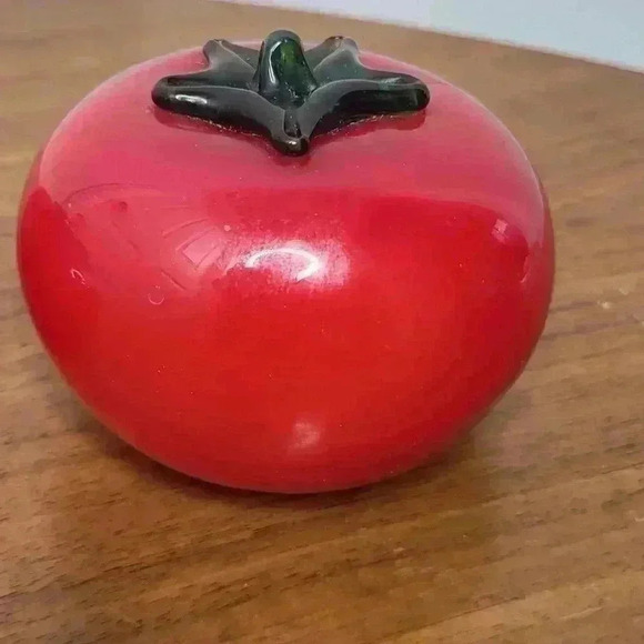 Vintage Art Glass Hand Blown Tomatoes Set of 2 Vegetable - Picture 3 of 6